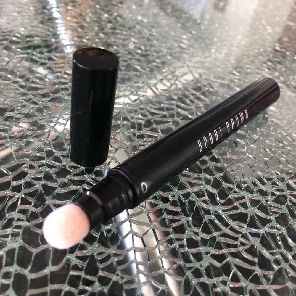Retouching wand by Bobbi Brown